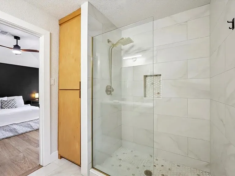 5925 Woodway Dr — Photo 16
