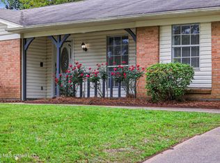 1206 Cliffdale Dr, Clinton, MS 39056