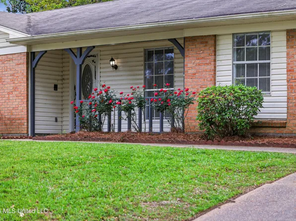 1206 Cliffdale Dr, Clinton, MS 39056