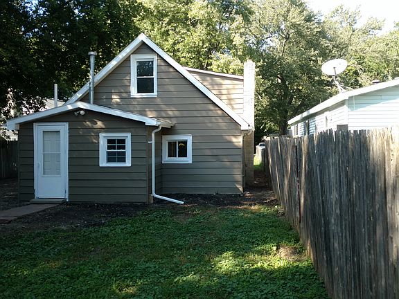 5th image of 1097 Meadowlawn Ave
