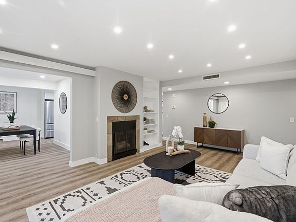4th image of 20760 4th St APT 11