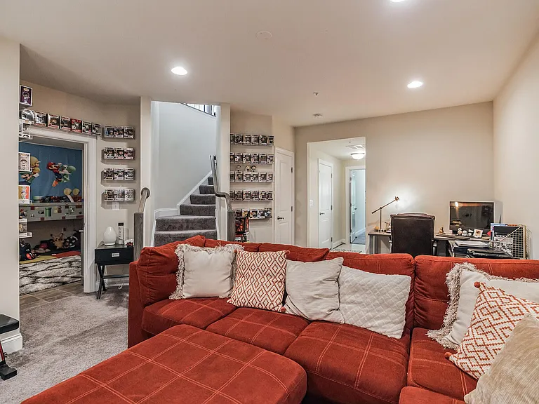 392 Buckeye Cir — Photo 14