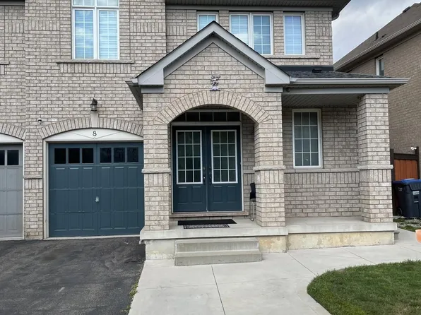 8 Sculptor St, Brampton, ON L6P 3S1