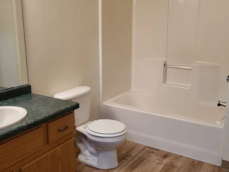 2700 E Plank Rd #2 — Photo 8