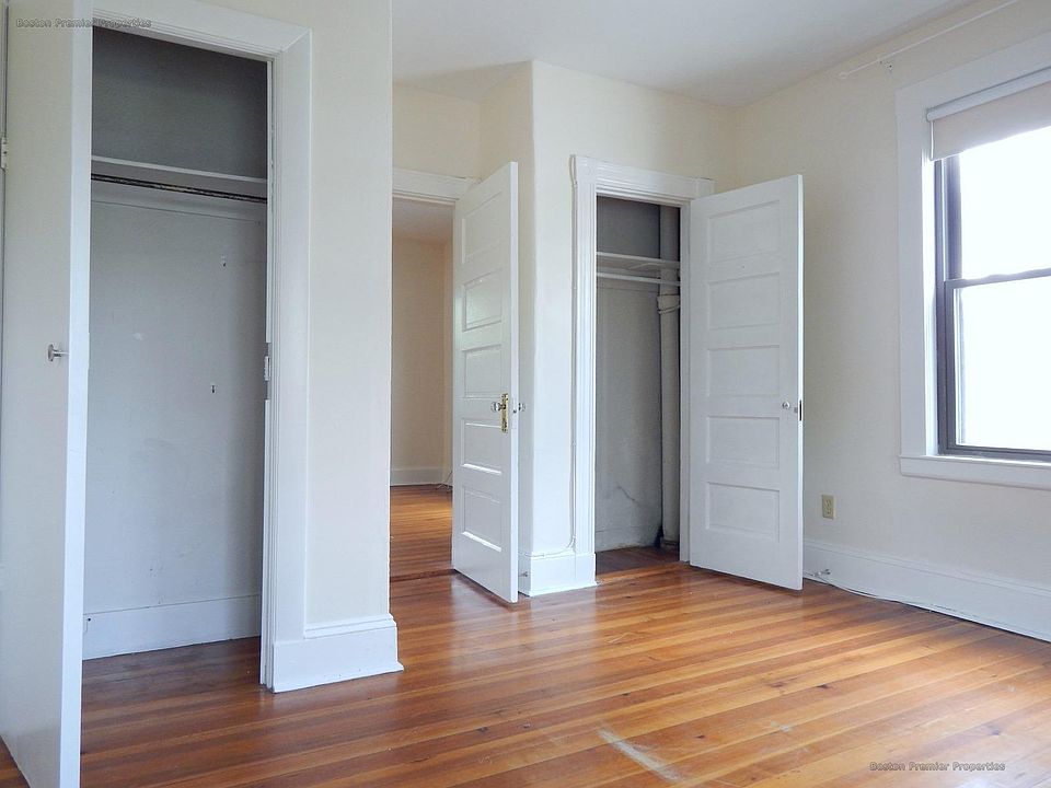 2nd image of 3 Buckley St #1A