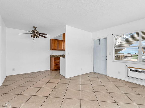 4th image of 616 Lucerne Ave APT 1