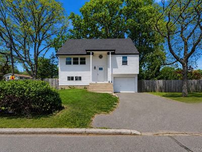 125 Missouri Avenue, Bay Shore, NY, 11706
