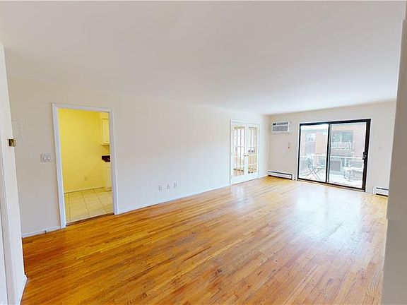 2nd image of 10 Charles Ln APT 2C