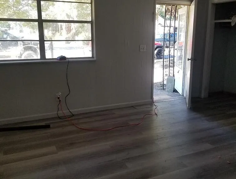 608 Quarterman St — Photo 3
