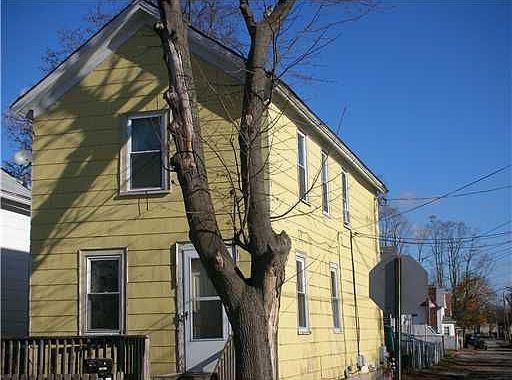 2nd image of 59 Narragansett Ave