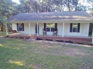 416 Calinda Dr, Thomasville, NC 27360