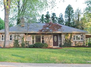 570 Summit Dr, Carlisle, PA 17013