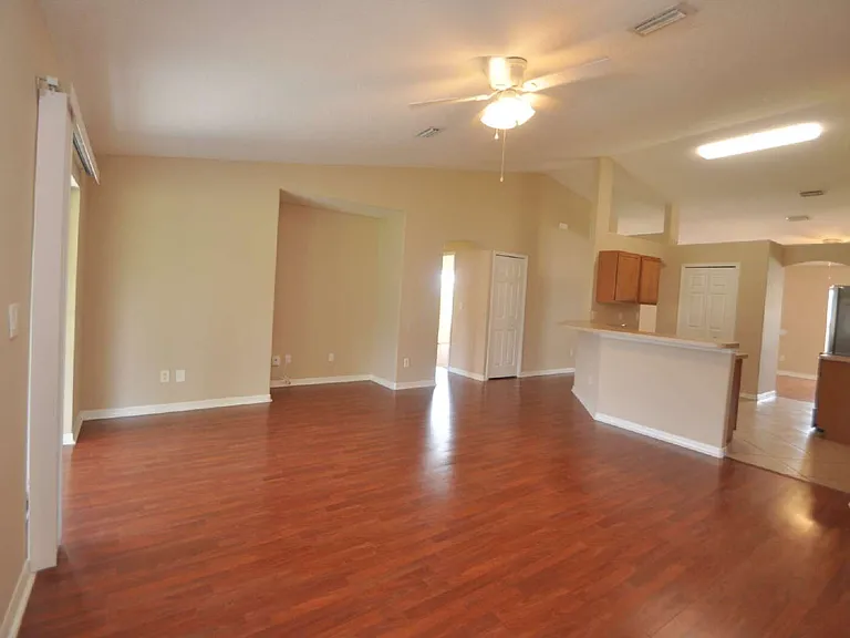 37 Louisburg Ln — Photo 11