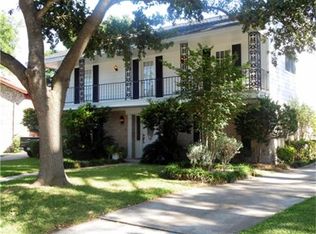 10 Donys Ct, Houston, TX 77040