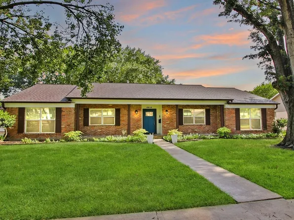 5815 Picasso Pl, Houston, TX 77096