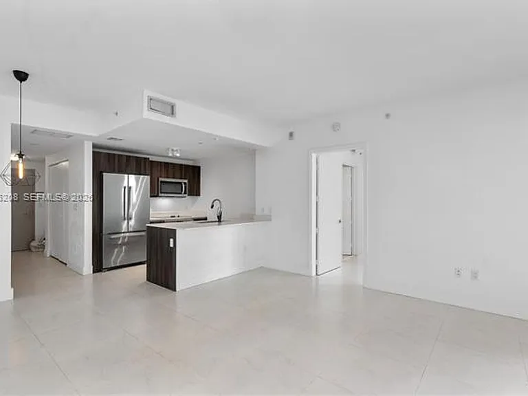 488 NE 18th St #1805 — Photo 1
