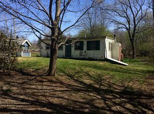53 Laurel St, Ashaway, RI 02804
