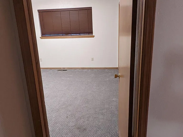 2657 Chateau Dr — Photo 39