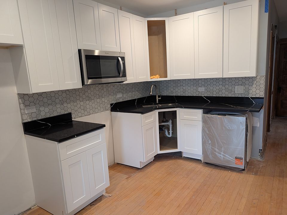 Kitchen is almost done!