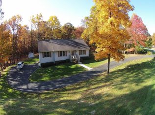 590 White Oak Dr, Blue Ridge, VA 24064