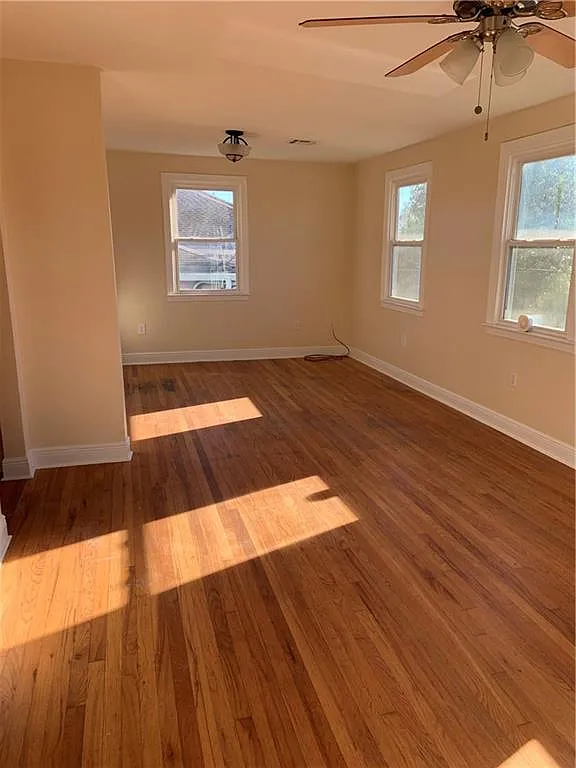 3 bed, 1125 sqft, $1,650 — Photo 2