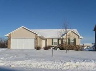 2136 Lafayette Dr, Belvidere, IL 61008