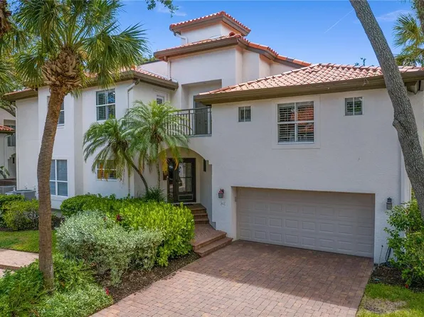 1122 Shipwatch Cir, Tampa, FL 33602