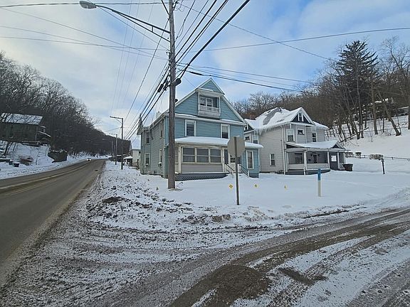 3rd image of 1501 1/2 S Bell Ave
