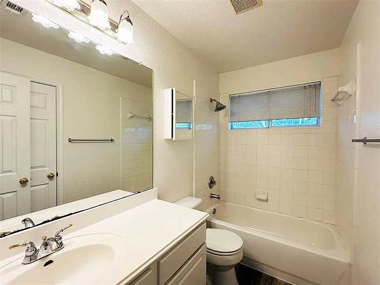 13413 Creole Cv — Photo 12