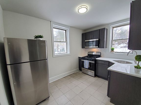 5th image of 317 William St APT 5D