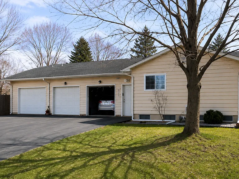 3337 Field Rd #21 — Photo 1