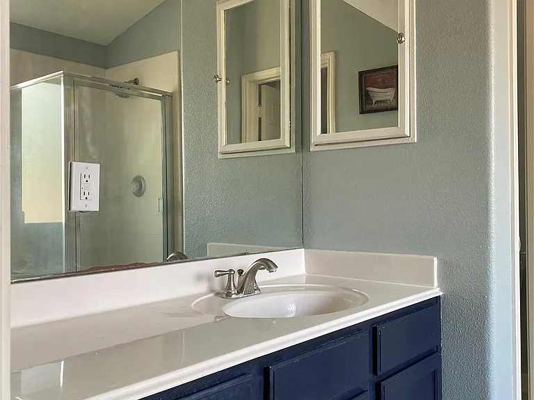 2714 Orchard Creek Ln — Photo 17