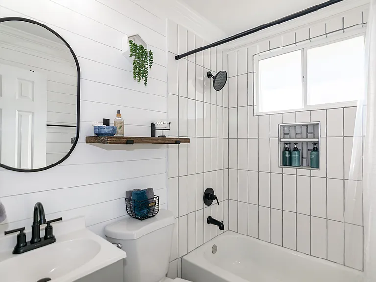 605 Delany Dr — Photo 18