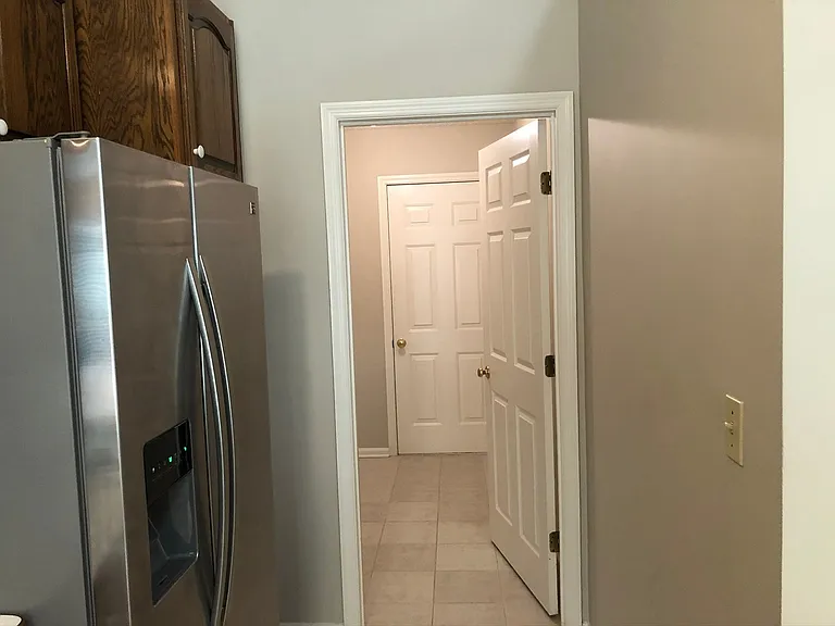 127 Philadelphia Dr — Photo 9