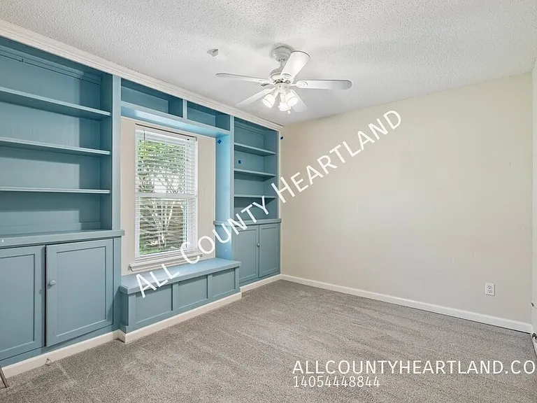 8801 Scirocco Cir — Photo 12