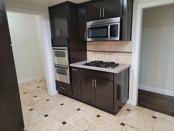 5th image of 8528 Topanga Canyon Blvd