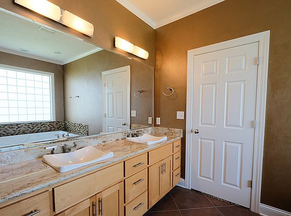 5th image of 5380 Oak Hill Ct