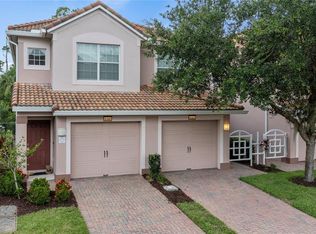 8362 Bella Tierra Ct, Davenport, FL 33896
