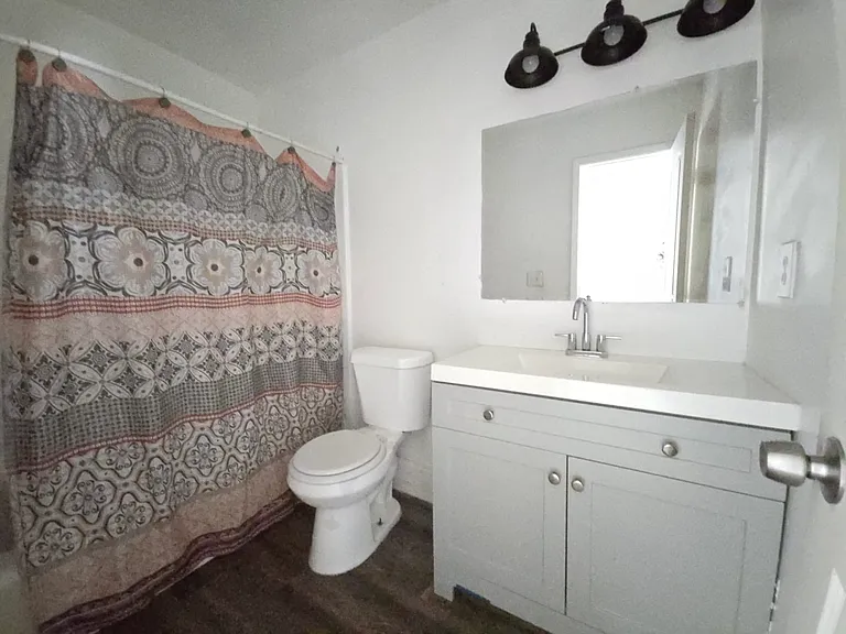 658 Jolly Ave S #10 — Photo 8