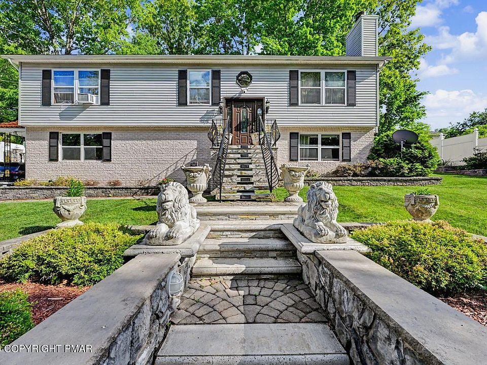 1st image of 515 Crocus Dr