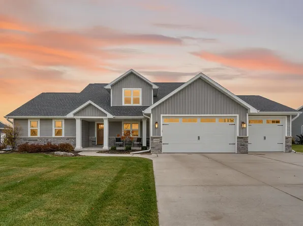 W6860 Design Dr, Greenville, WI 54942