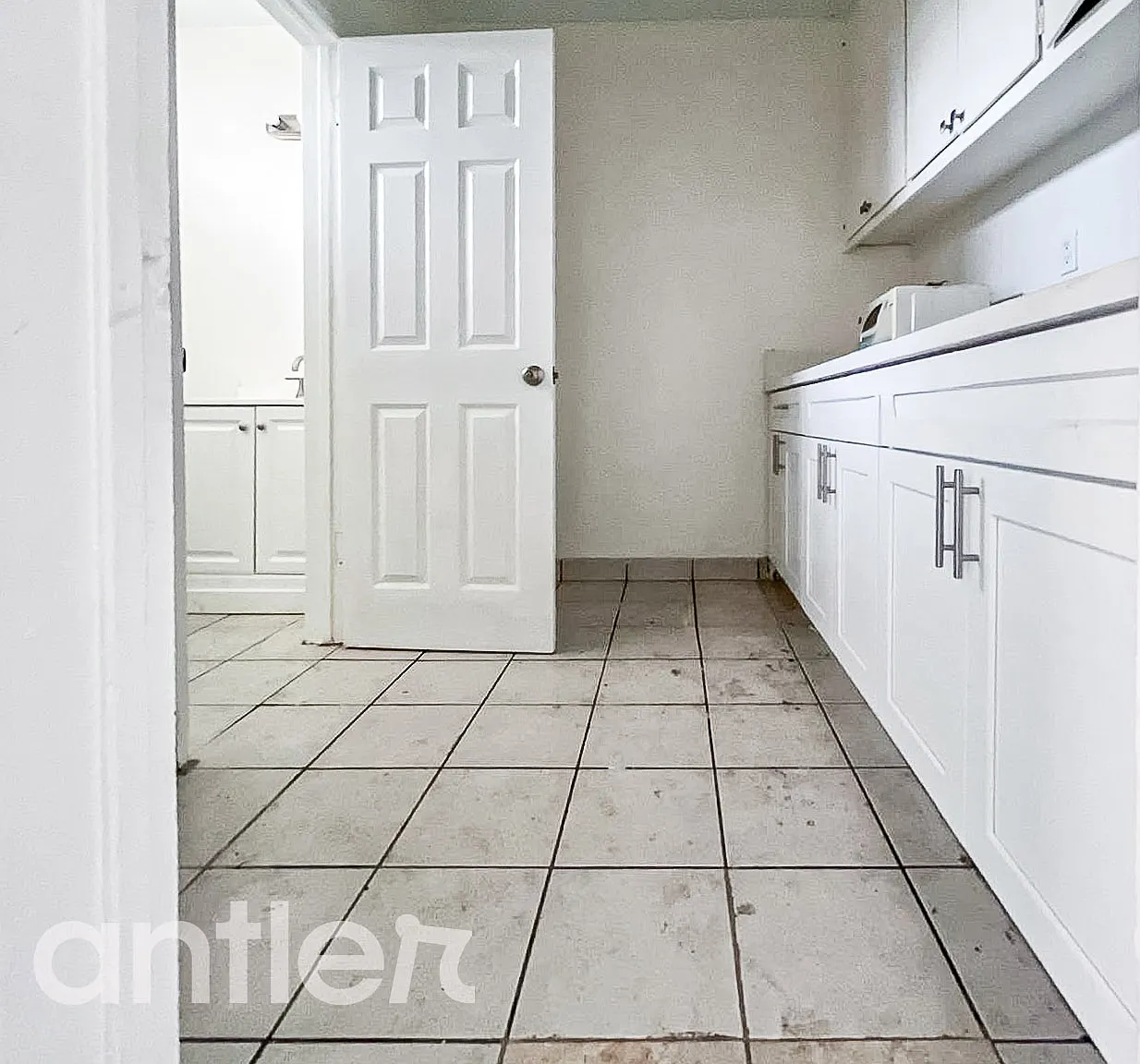 Studio, 350 sqft, $1,500 — Photo 4