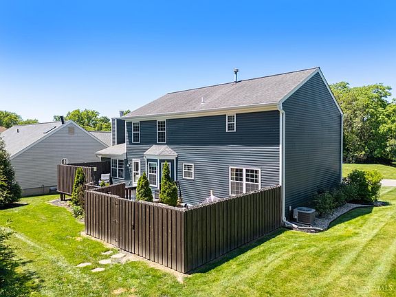 3rd image of 943 Saffron Ln