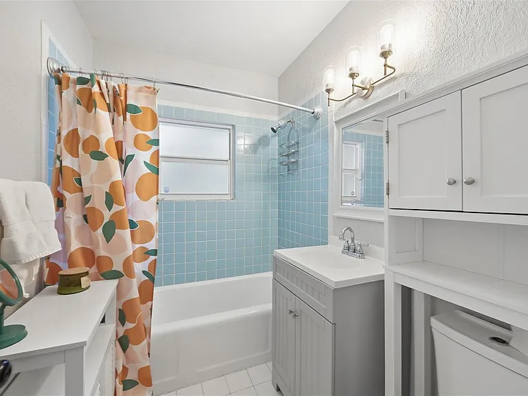 117 South Rd — Photo 2