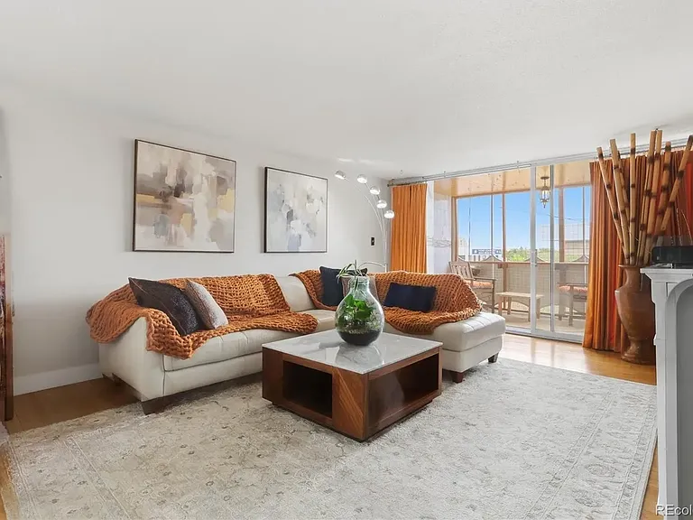 Large living room area
