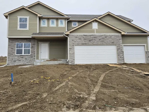 11057 N 173rd St, Bennington, NE 68007
