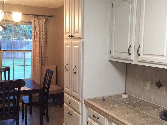 2nd image of 6201 Twin Oaks Dr