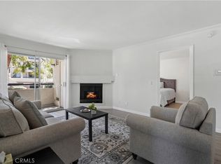 21520 Burbank Blvd APT 103, Woodland Hills, CA 91367