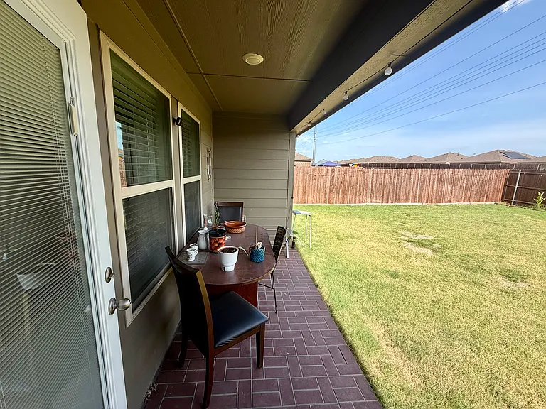 1408 Skyline Dr — Photo 24