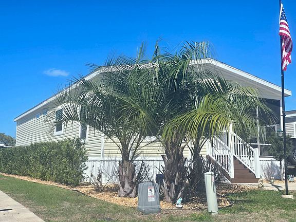 4th image of 6164 SW 18th Way #8